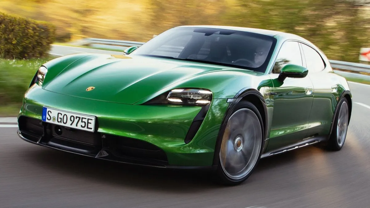 Porsche Taycan Cross Turismo